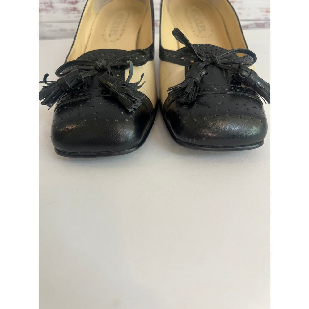 Aerosoles Suitn Tie high heel tassel
pumps cream black size 7 1/2 - Picture 3 of 14